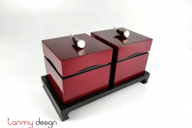 Set of 2 square boxes 12cm with horn knob included with stand